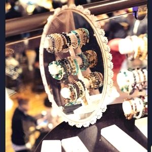 Meet your Posher, Alisha mae